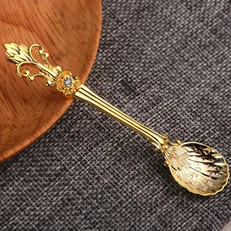 Novo vintage vários padrões li - Vintage Collectible Spoons avaliação e preço